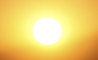 https://1.bp.blogspot.com/-L74HUu6prak/XHf20hxsDdI/AAAAAAAAC3s/qTgoiBp5EAQDPuznYyWxTqY3depRU3owQCLcBGAs/s320/solljus.jpg