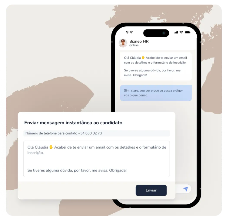 Interface de um aplicativo de IA no recrutamento mostrando uma troca de mensagens entre um recrutador e um candidato, onde o recrutador informa sobre o envio de um e-mail com detalhes e formulário de inscrição. 