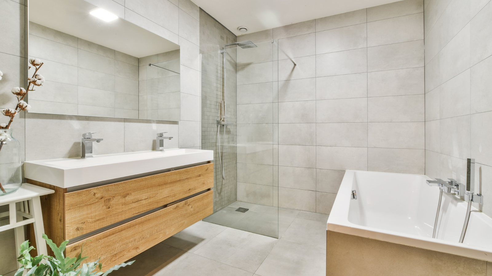 A wet room style bathroom with no door on the shower